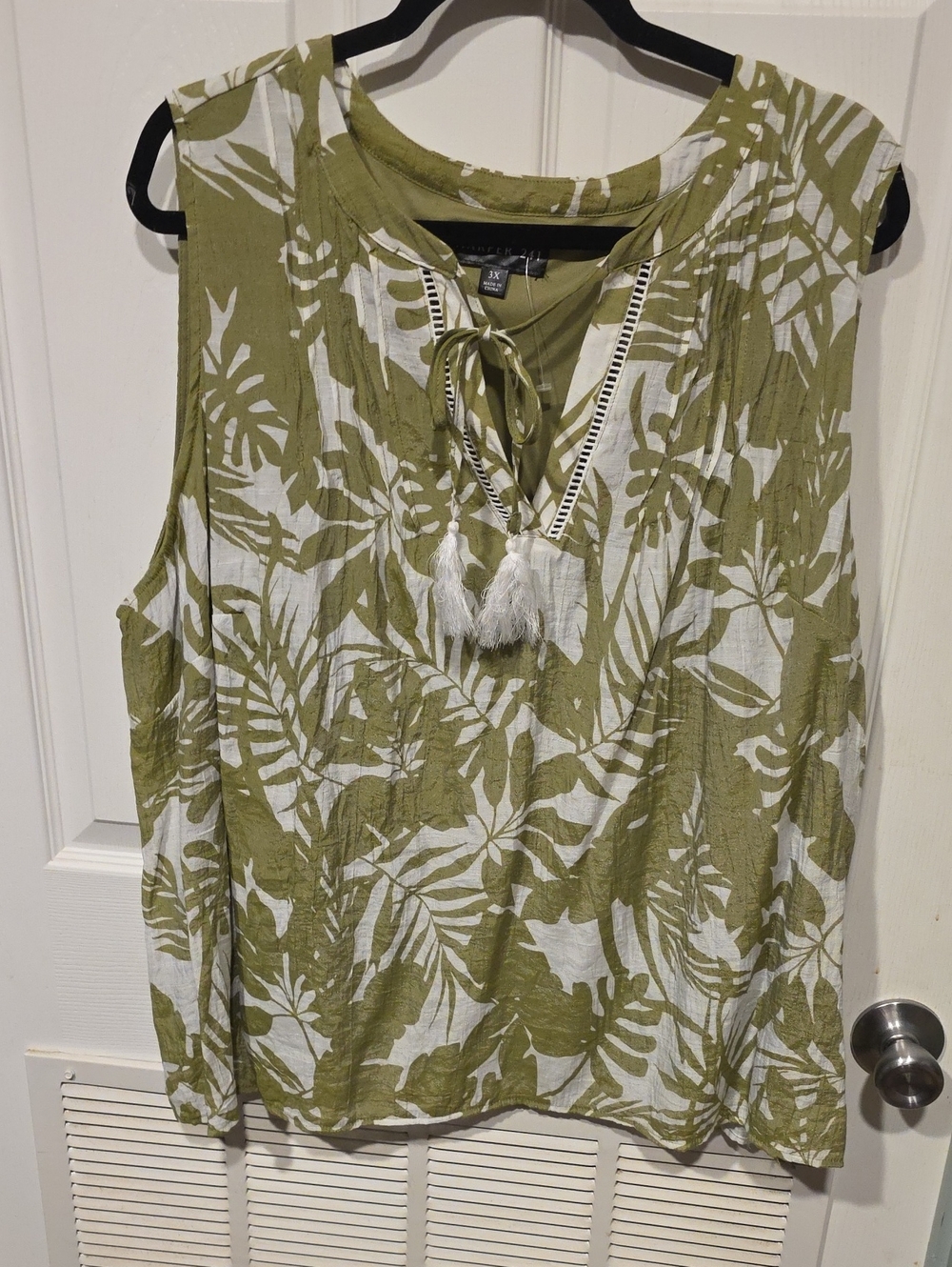 Harper Olive Green and White Leaf-Print Tassel Tie Sleeveless Camisole